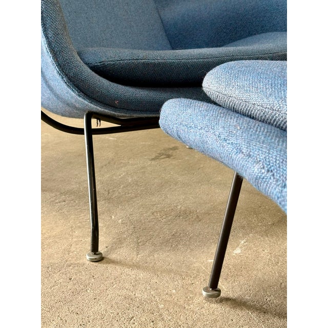 Set of Womb Chair and Ottoman by Eero Saarinen for Knoll International, 1960 For Sale - Image 13 of 18
