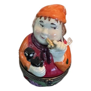 1950s Villeroy & Boch 1748 Elf Toymaker Hinged Hand Painted Trinket Box For Sale