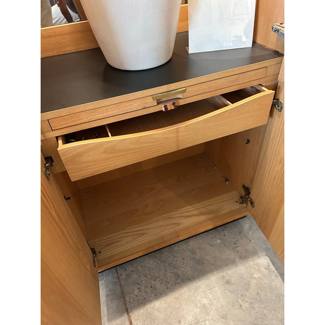 Mid-Century Modern Henredon MCM Bar Cabinet For Sale - Image 3 of 7