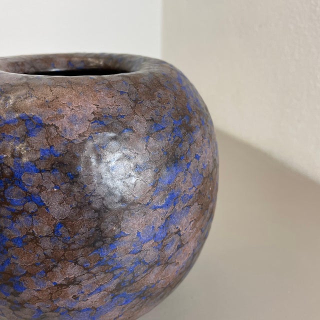 Blue Fat Lava Multi-Color Pottery 802-2 Ball Vase from Ruscha, 1970s For Sale - Image 8 of 16