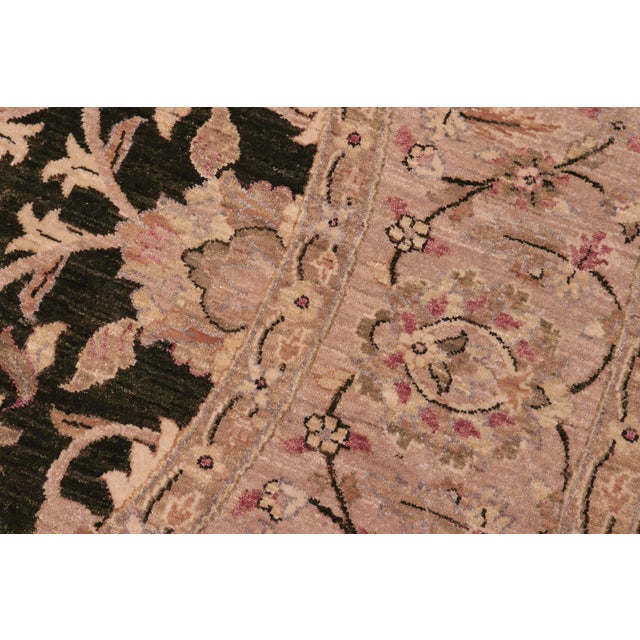 Classic Ziegler Jolie Dark.green/Tan Wool Round Rug - 8'10'' X 9'2'' For Sale In New York - Image 6 of 9