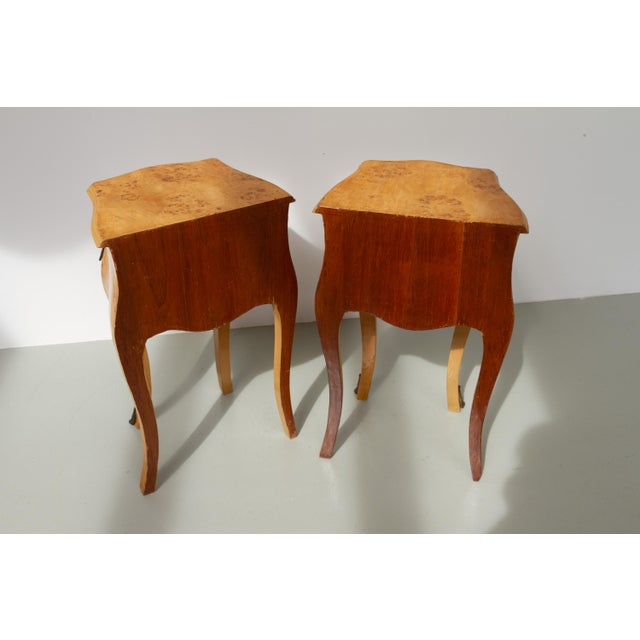 Louis XV French Birch Burl Nightstands, 1920s, Set of 2 For Sale - Image 6 of 18
