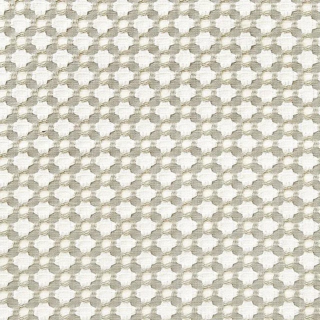 Sample - Schumacher X Celerie Kemble Betwixt Fabric in Stone/White For Sale