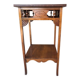 Circa 1910/1920 Arts & Crafts Movement-Inspired Walnut Wood Two-Tier Accent Table For Sale
