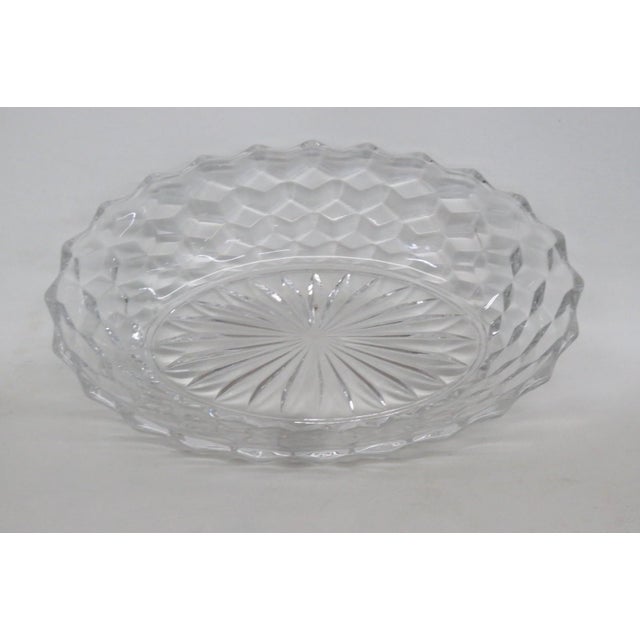 This lovely Serving Dish / Bowl is made of clear glass. This gorgeous oval shaped vegetable bowl features an intricate...