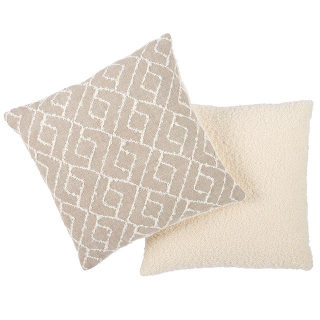 Contemporary Schumacher Durant 20" Pillow in Natural For Sale - Image 3 of 4