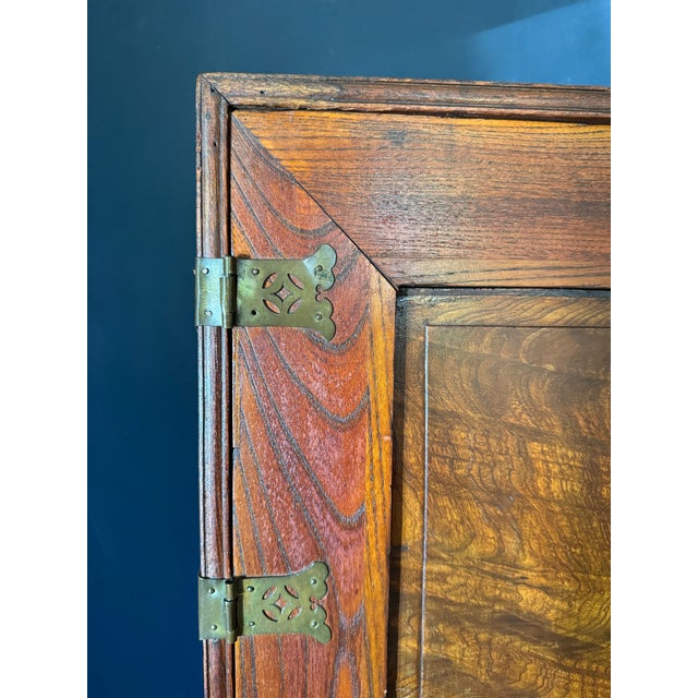 Early 19th Century Japanese Tansu Cabinet For Sale In Philadelphia - Image 6 of 12