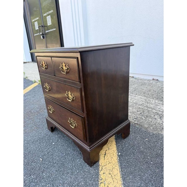 Late 20th Century Pair of Chippendale Style Dark Stained Mahogany Nightstands For Sale - Image 15 of 16