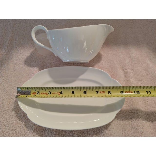 1980s Villeroy & Boch "Arco Weiss" Gravy Sauce Boat and Underplate For Sale - Image 15 of 18