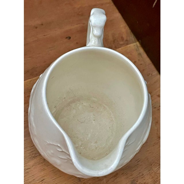 Neoclassical Mid 20th Century Wedgewood Devonshire Off-White Embossed Classical Hunting Creamer Cream Pitcher For Sale - Image 3 of 10