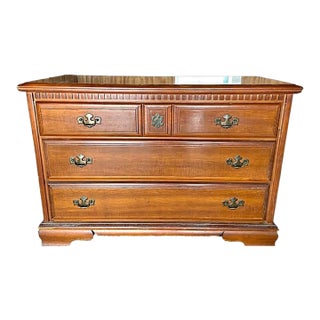 Vintage Bassett Cherry Georgian 3 Drawer Dresser - 42" W X 18" D X 31" H - Crafted in Virginia For Sale