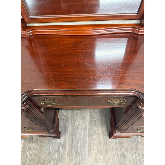 Thomasville Vintage Thomasville Mahogany Vanity Dressing Table With Mirror For Sale - Image 4 of 18