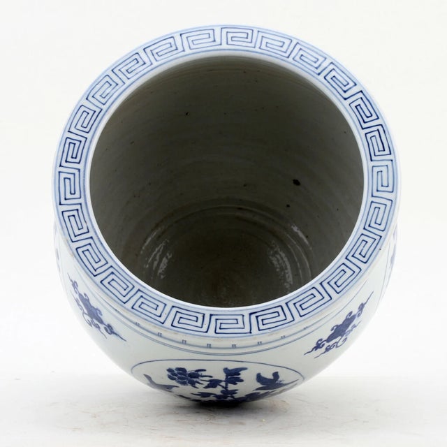 Chinese Vintage MCM Chinese Porcelain Blue and White Birds Garden Scene Planter For Sale - Image 3 of 3