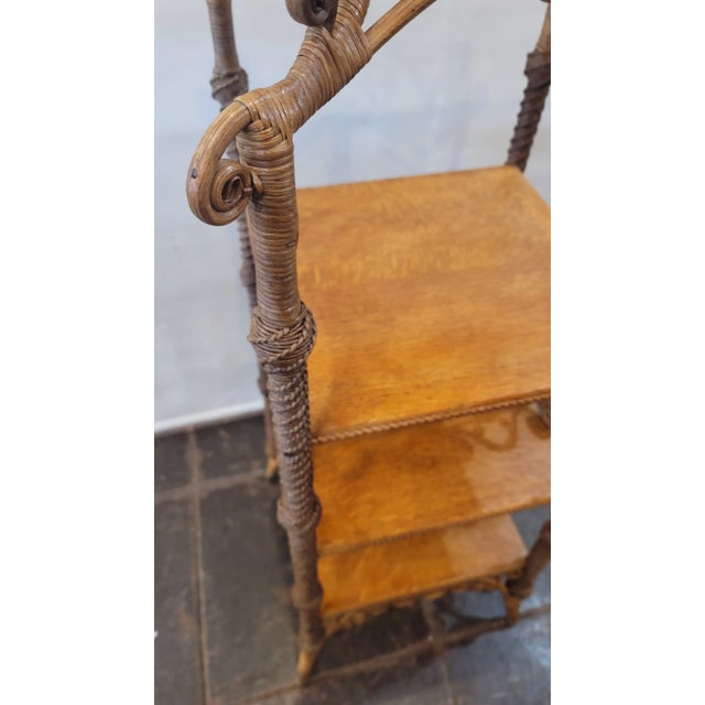 Late 19th Century 1880s Victorian Wicker Bamboo Heywood Brothers Co. ( Heywood Wakefield) Etagere Nick Nack Table For Sale - Image 5 of 8