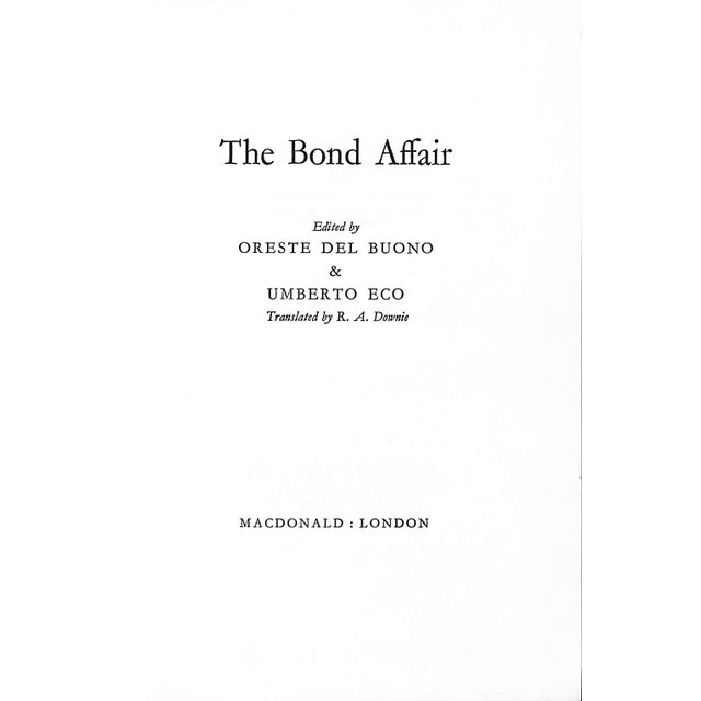 DEL BUONO and ECO, Umberto [173] pp. MacDonald 1966 8" x 5 1/2" An uncommon early Ian Fleming / James Bond expose, from...