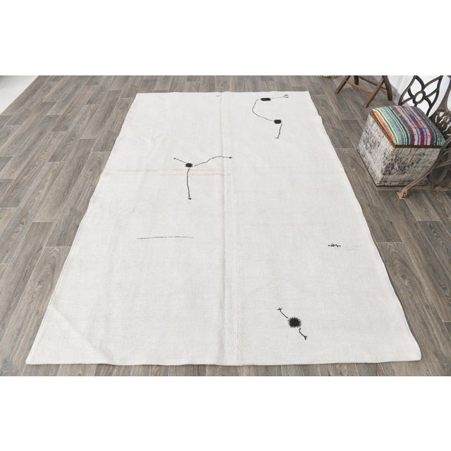 Vintage Handmade Hemp Kilim Rug, in Flawless conditions. Designed 1970 to 1979