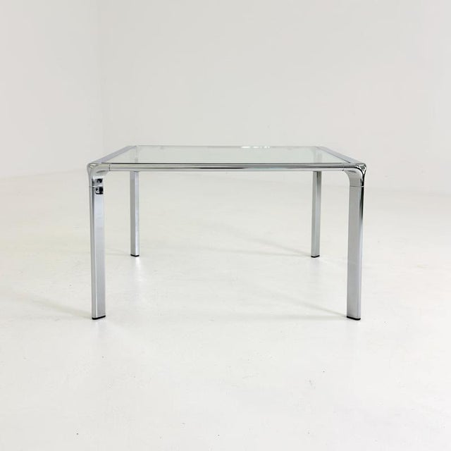 Contemporary Mid-Century Modern Italian Bauhaus Square Coffee Table in Chrome and Glass, 1980s For Sale - Image 3 of 16