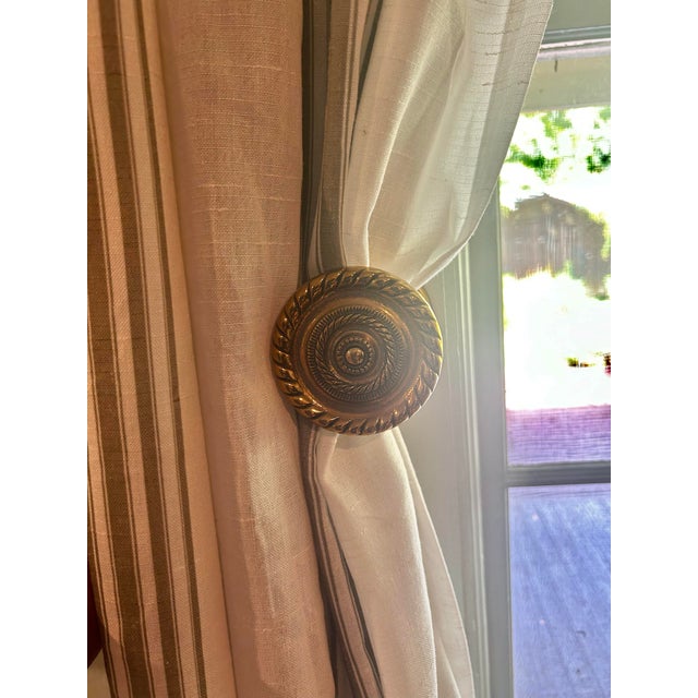 Vintage Andrea by Sadek Brass Georgian Rope Medallion Curtain Tie Backs - A Pair For Sale - Image 4 of 10