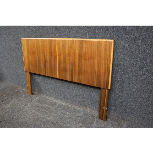 Mid-Century Modern Lane Mid Century Walnut Queen Headboard For Sale - Image 3 of 6