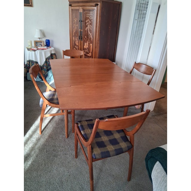 Wood Mid 20th Century Drexel Drop Leaf Table With Four Chairs For Sale - Image 7 of 16