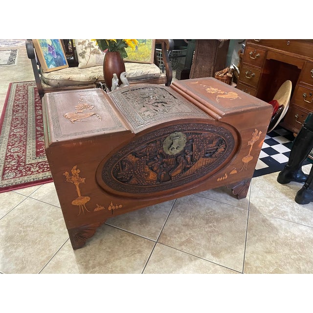 Chinese 1900s Antique Chinese Campherwood Blanket Chest For Sale - Image 3 of 6