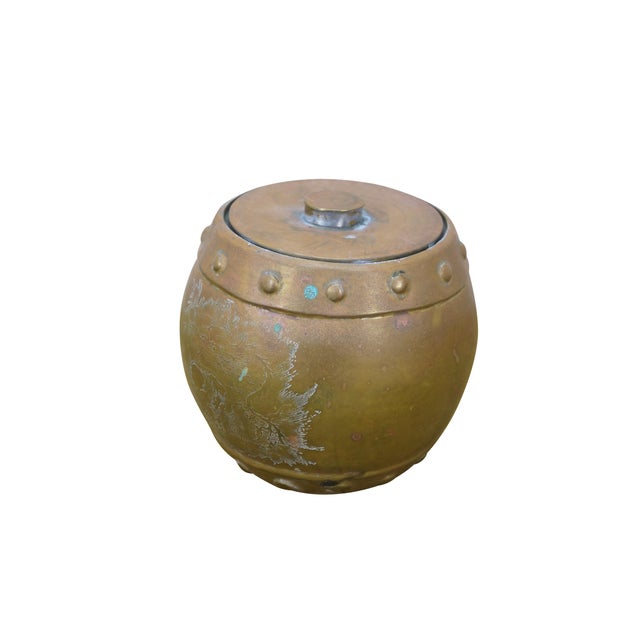 Antique Japanese barrel shaped lidded tobacco, tea, snuff jar / box / caddy. Made of copper, hammered, dovetailed,...