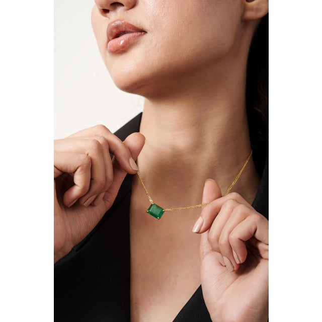 Certified 7.7ct Octagon-Cut Green Emerald Solitaire Necklace in 14k Gold For Sale - Image 4 of 13