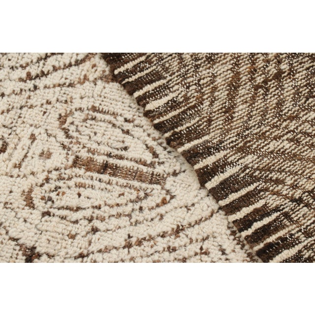 Textile Rug & Kilim’s Moroccan Style Rug in Beige-Brown with Geometric Patterns - 10x14 For Sale - Image 7 of 7