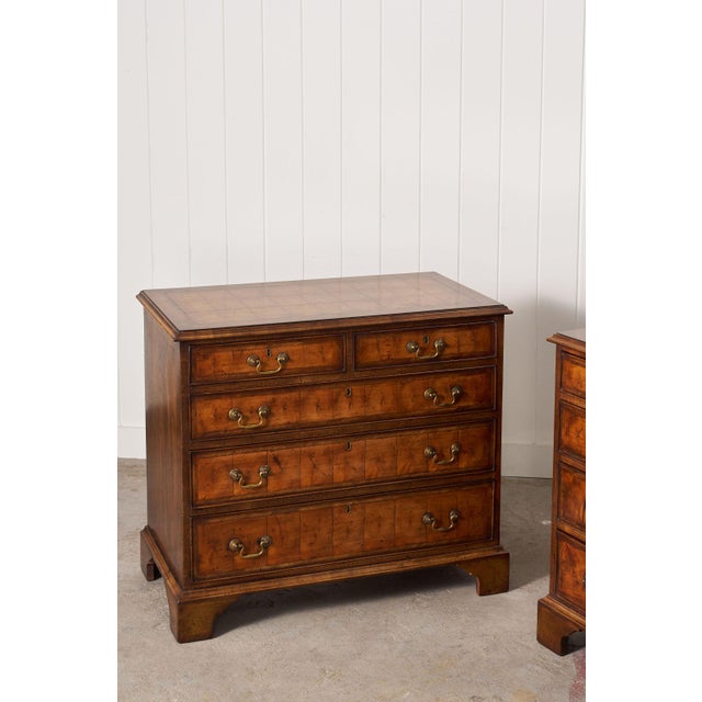 English Rare Matched Pair 19th Century Oyster Cut Beside Chests For Sale - Image 3 of 11