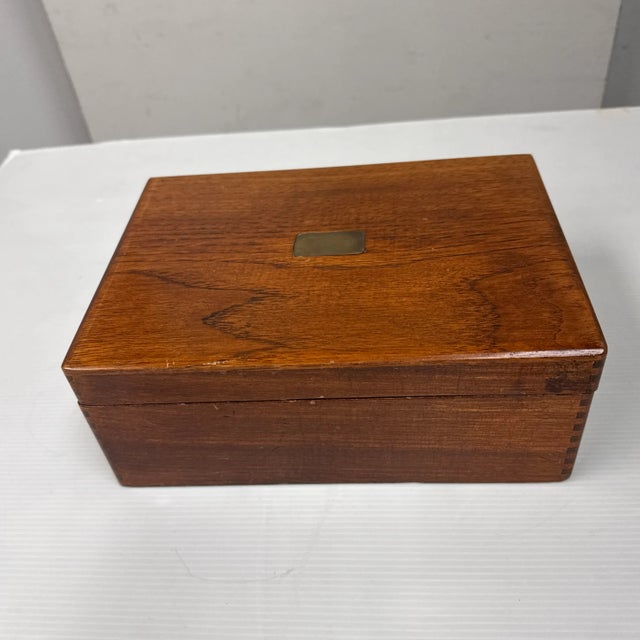 Antique Quarter Sawn Oak Wood Humidor Cigar Box For Sale - Image 12 of 12