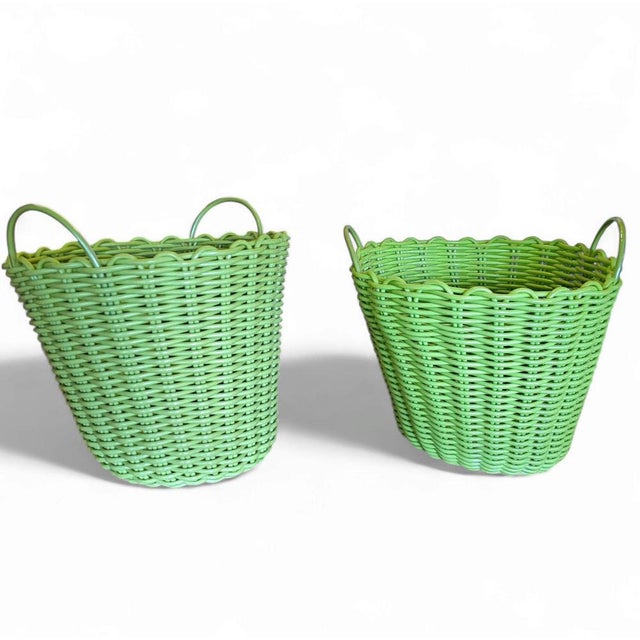 Woven Plastic Rattan Baskets, 1970s For Sale - Image 10 of 10