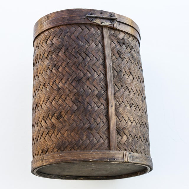 Tropical Tiki Style Oval Dark Brown Wicker Knitting Sewing Basket With Hinged Lid For Sale - Image 11 of 13