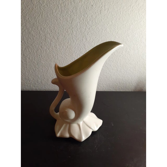 1960s Red Wing Pottery Cornucopia Vase For Sale In Dallas - Image 6 of 8