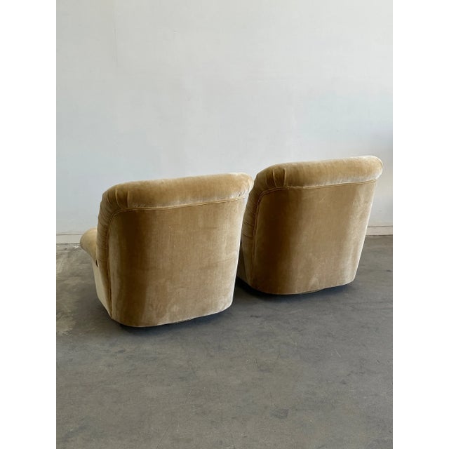 Champagne 1980s Pair of Scoop Lounge Chairs in Champagne For Sale - Image 8 of 15