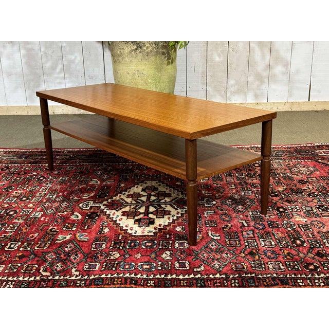 English Coffee Table, 1970s in Teak and Iroko, in Good conditions. Designed 1970 to 1979