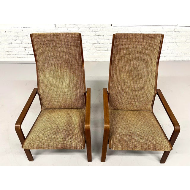 Fritz Hansen Pair of Arne Jacobsen for Fritz Hansen "Catherine" Armchairs For Sale - Image 4 of 12