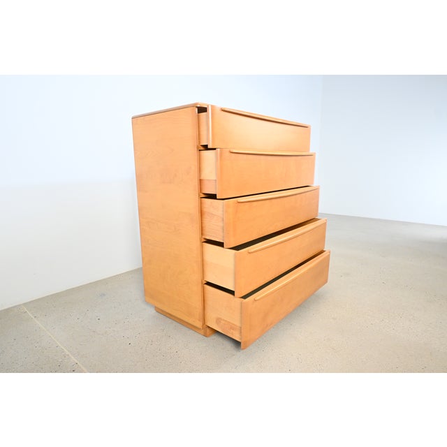 Heywood-Wakefield Mid-Century Modern Sculpted Birch 5-Drawer Highboy Dresser | Newly Refinished For Sale In South Bend - Image 6 of 15