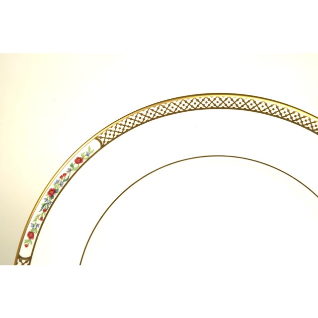 Set of 10 SPODE Golden Trellis Dinner plates. Hand-painted with 24ct detailing. Hand-painted in England. Style Y-8405M....