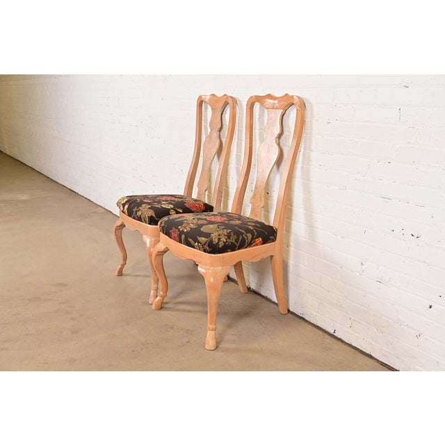 Queen Anne Drexel Heritage Queen Anne Carved Oak and Burl Wood Side Chairs or Dining Chairs, Pair For Sale - Image 3 of 11