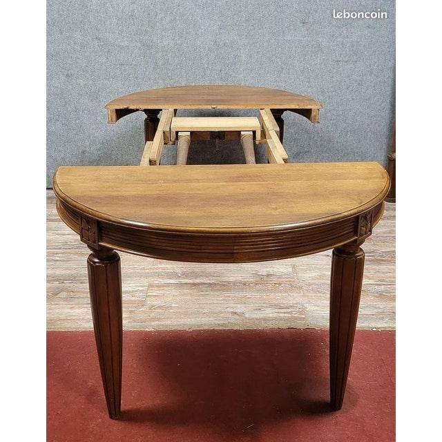 1920s Art Deco Extendable Walnut Table, 1925 For Sale - Image 5 of 6