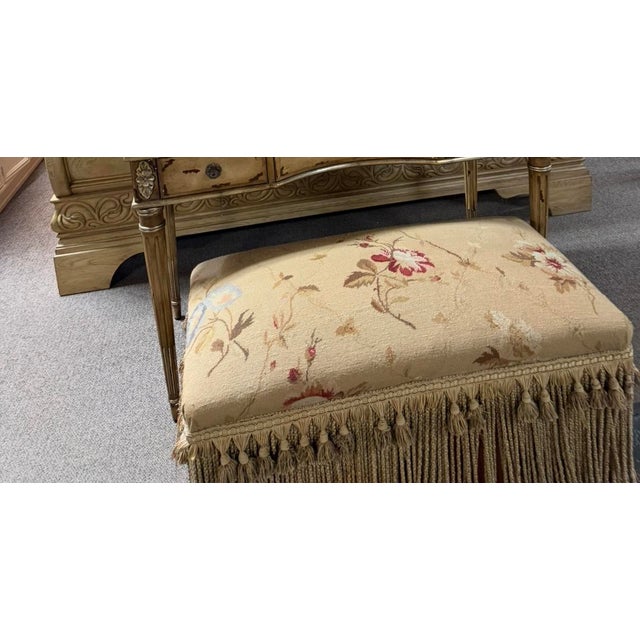 Labarge Vintage LaBarge Louis XVI Painted Vanity, Mirror For Sale - Image 4 of 16