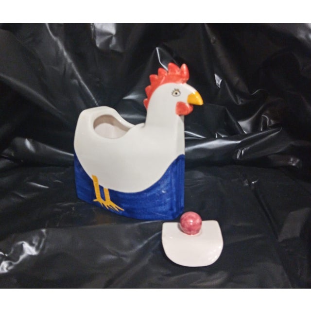 Hen-Shaped Teapots from Cerámicas Benlloch, Manises, Spain. 1990s, Set of 4 For Sale - Image 4 of 10