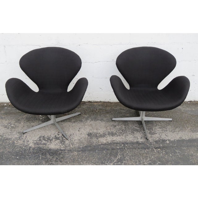 Fritz Hansen Denmark Danish Modern Mid Century Black Swan Chairs a Pair 5379 For Sale - Image 13 of 15