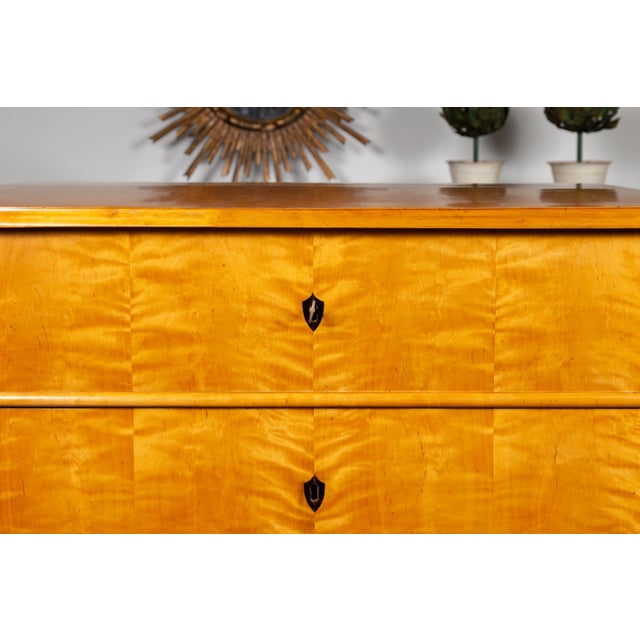 Wood Austrian 1870s Biedermeier Style Four-Drawer Chest with Bookmarked Birch Veneer For Sale - Image 7 of 12