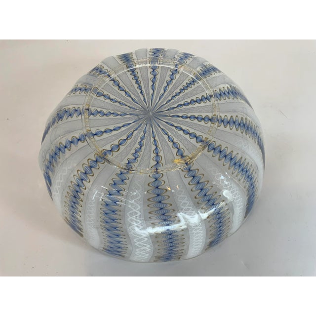 Large Vintage Murano Venetian Glass Central Bowl For Sale In Providence - Image 6 of 10