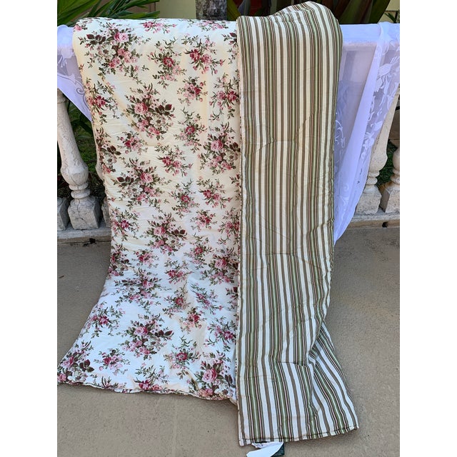 Lauren Ralph Lauren Vintage Retired Lauren Ralph Lauren Sheffields Cottage Roses Twin Comforter Cover Pink Red Green Over Ivory Background For Sale - Image 4 of 12