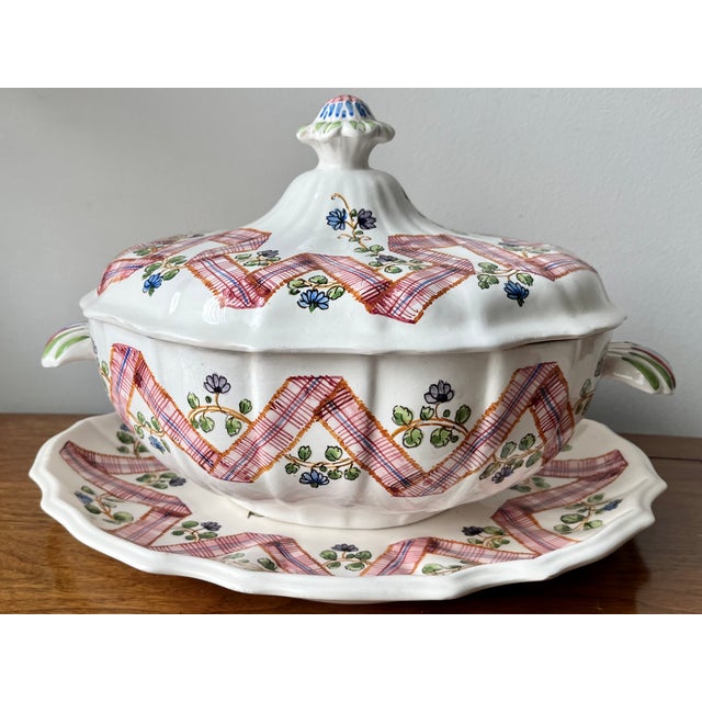 Pink Vintage Italian Tureen W/ Platter, Lid & Ladle- Bonwit Teller For Sale - Image 8 of 8