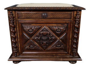 Late 19th Century Louis XIII Landing Linen Chest in Beech and Walnut