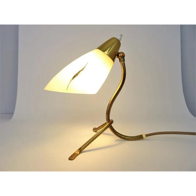 Mid-Century Adjustable Crow Base Table Lamp in Brass, Italy, 1950s, in Flawless conditions. Designed 1950 to 1959 European...