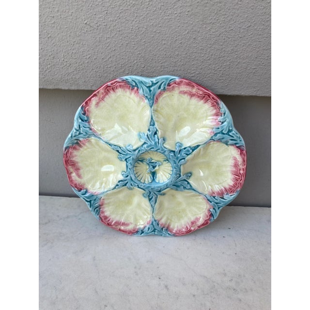 Gien 19th Century Majolica Pink and Blue Oyster Plate Gien For Sale - Image 4 of 7